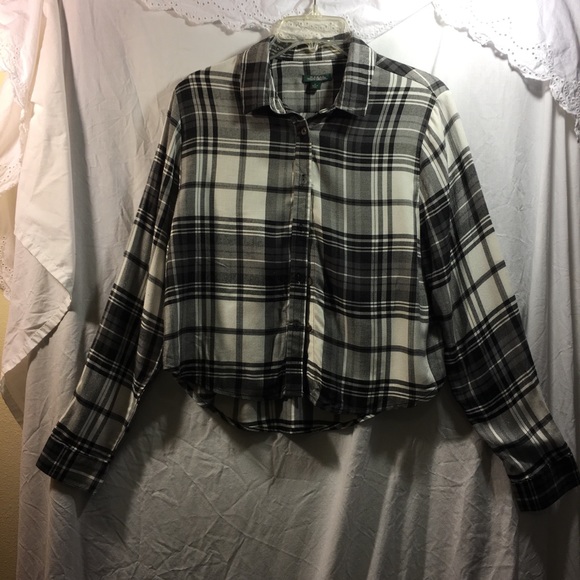 wild fable Tops - Wild Fable Plaid Top - size Medium